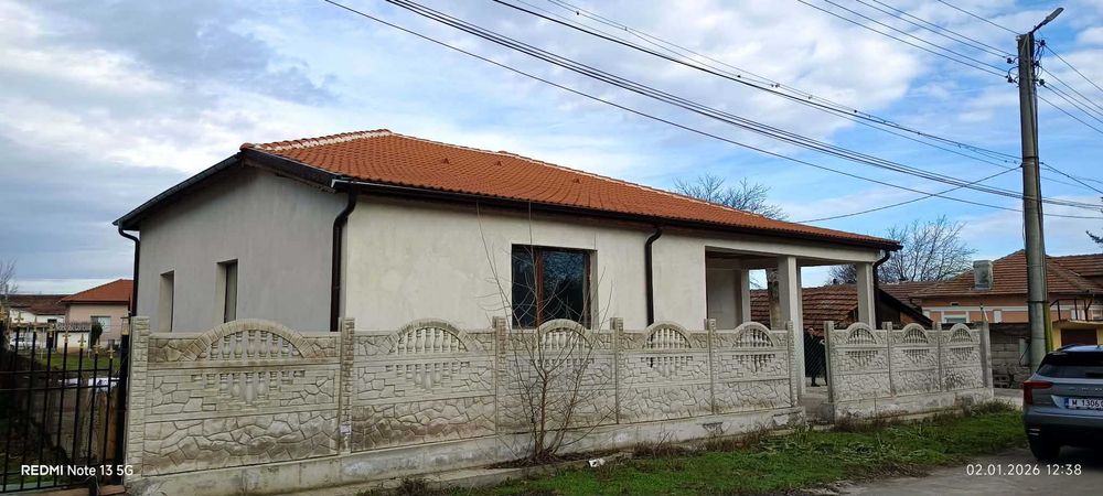 Продава се къща в село Хърлец