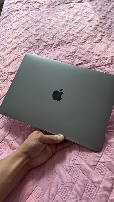 MacBook Air 13” M1 (2020)
