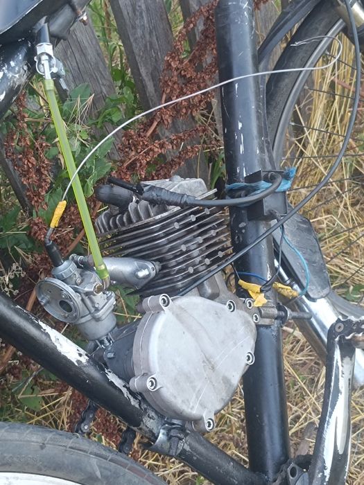 Bicicleta cu motor