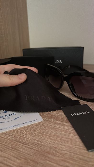 Ochelari de soare Prada nou