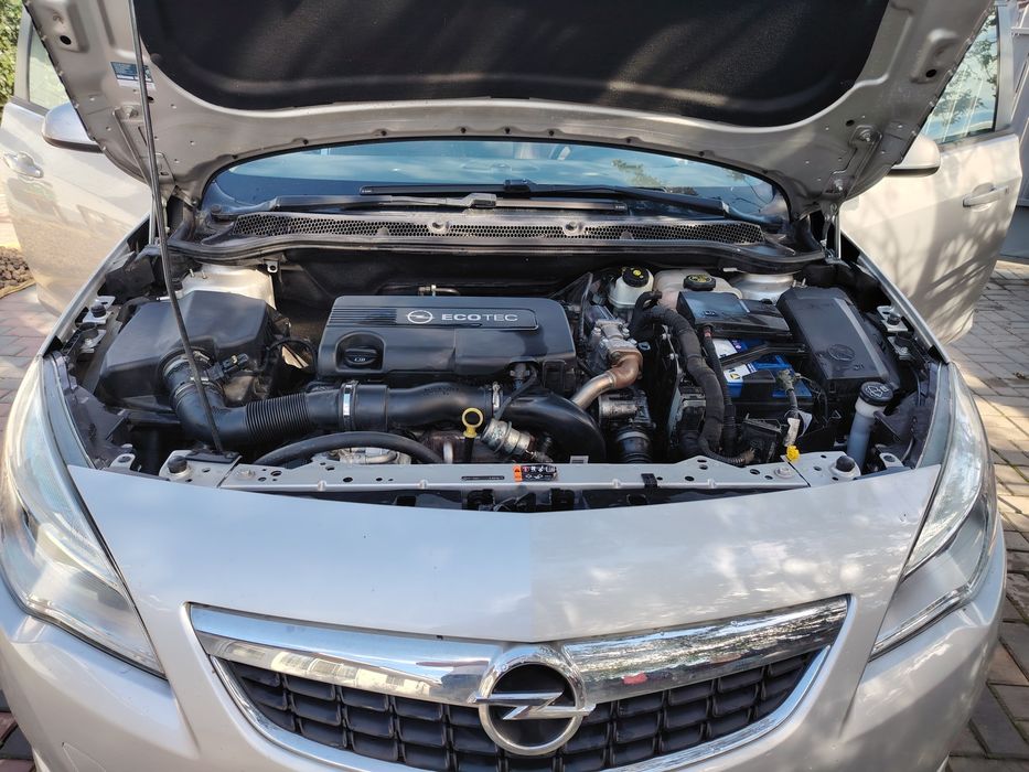 Opel Astra J 2012 EURO 5