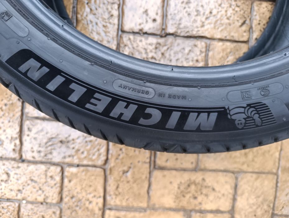 Летни гуми Michelin 245/45/19  275/40/19 E-primacy