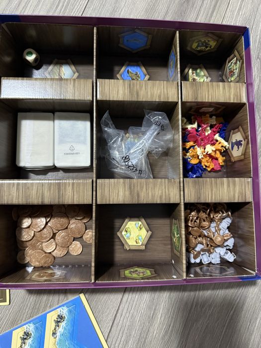 Catan negustori si barbari editia 2025