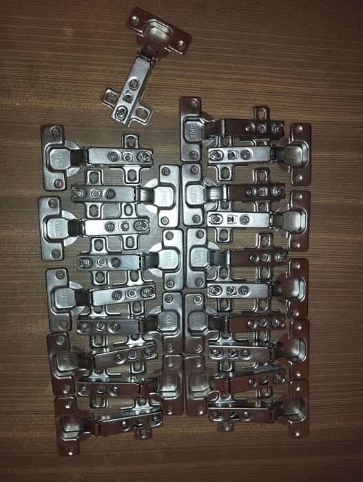 Продам мебельные петли .