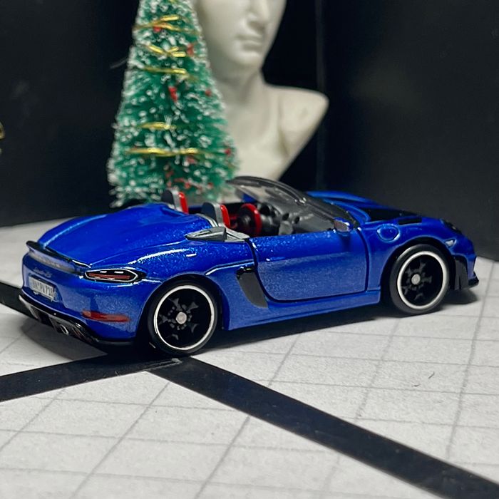 Porsche 718 Spyder Matchbox Moving Parts
