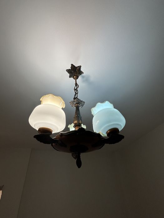 Месингови полилеи