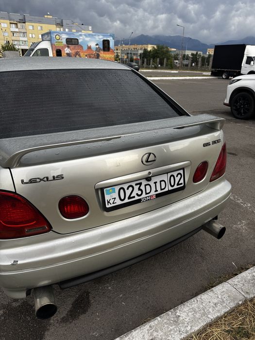 Lexus gs 300 rest