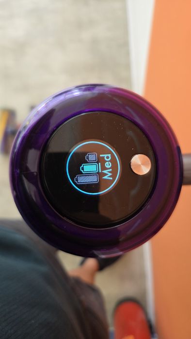 Прахосмукачка DYSON V12