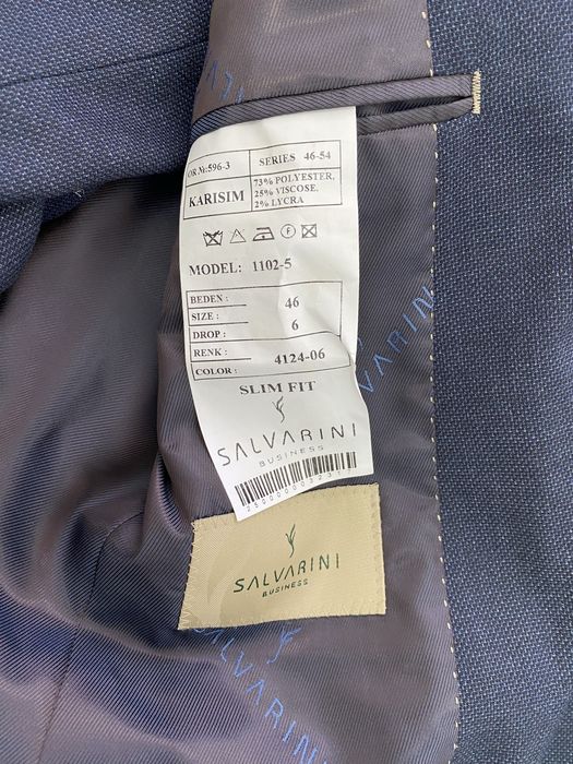 Продам костьюм брюки тройка темна синий