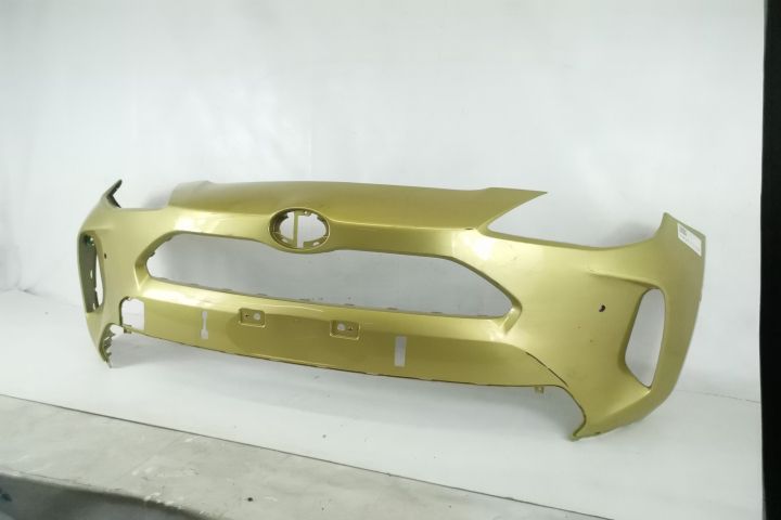 Предна броня Крос Оригинална със Сензори В Добро Състояние Тойота Ярис