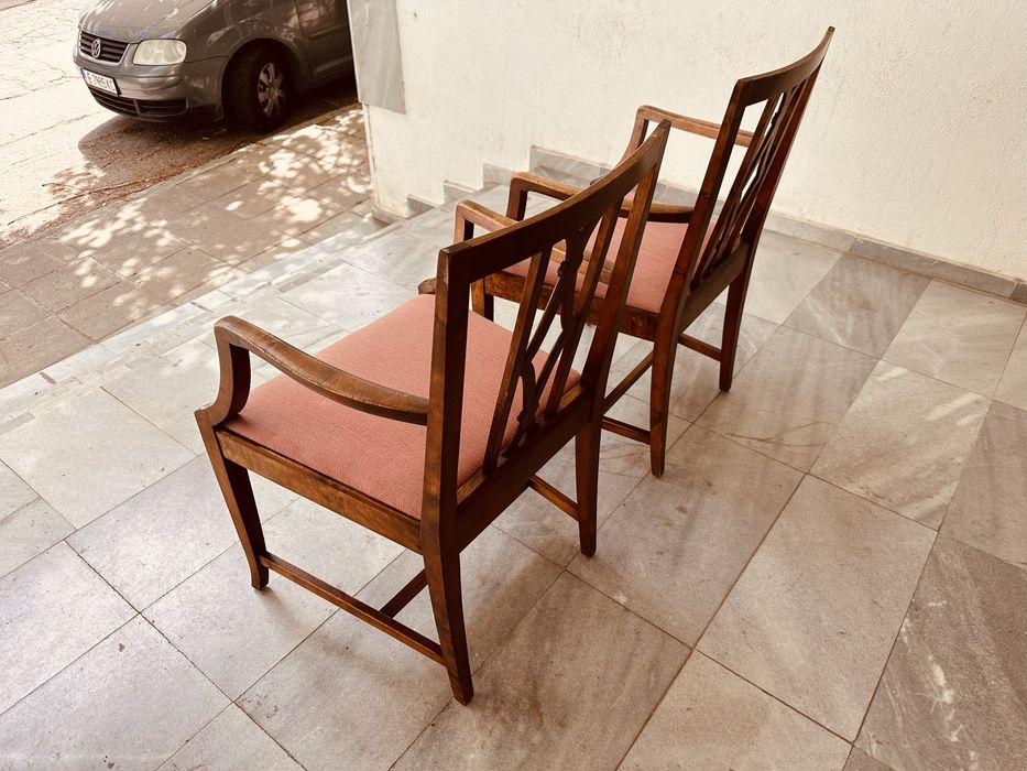 Елегантни арт деко кресла с характер – винтидж стил и масивна изработка