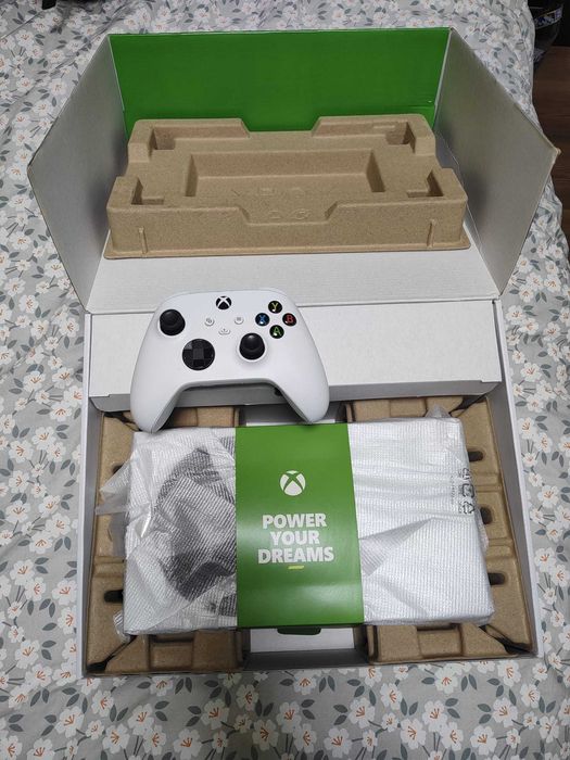 XBOX seria S 512 GB SSD + controller