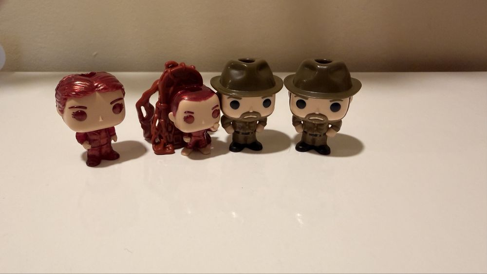 Продавам Kinder играчки