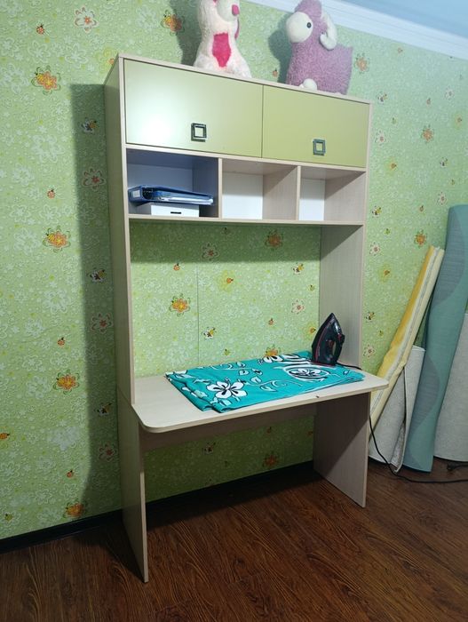 Продам детский двух ярусный кровать