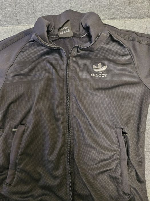 Оригинален анцуг адидас Adidas размер 8-9 г 128 см
