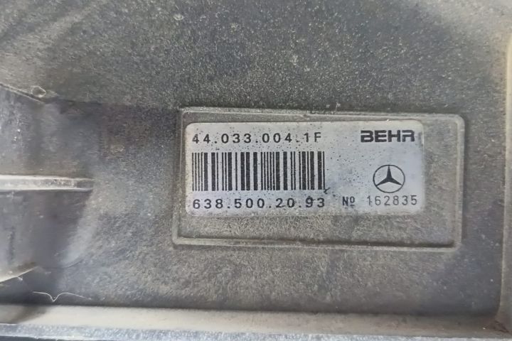 Electeoventilator racire 6385002093 Mercedes-Benz Vito W638