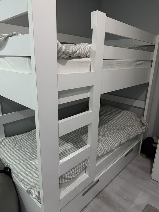 Двуетажно легло 190/90