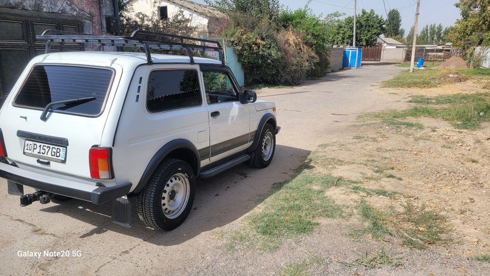 Продам автомобиль Нива