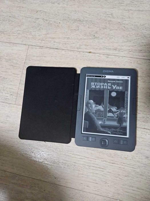 Электронная книга Digma M1 6" E-ink 128Mb/4Gb