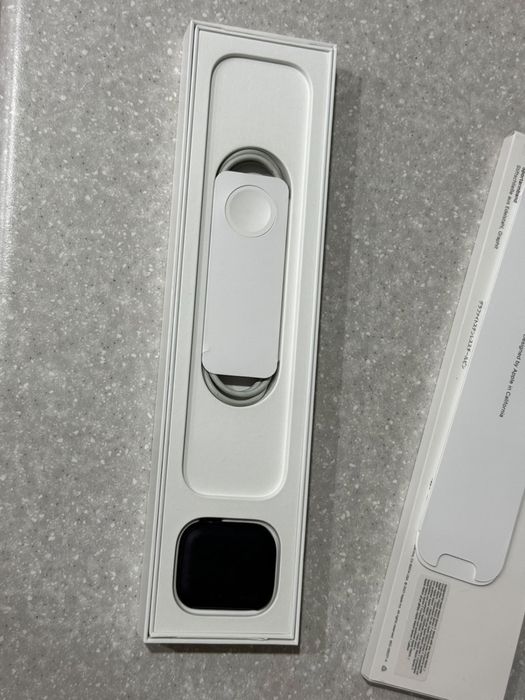 Продам новые часы Apple Watch series7 45мм