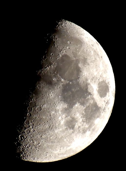 Обектив Tamron 18-400mm за Canon EF и RF