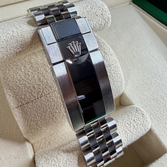 Rolex GMT MASTER II "BATGIRL | Pe STOC | 17150E | 2025 | 126710BLNR
