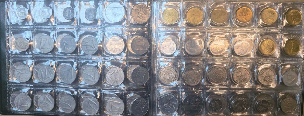 монети 2 Държави 210 бр