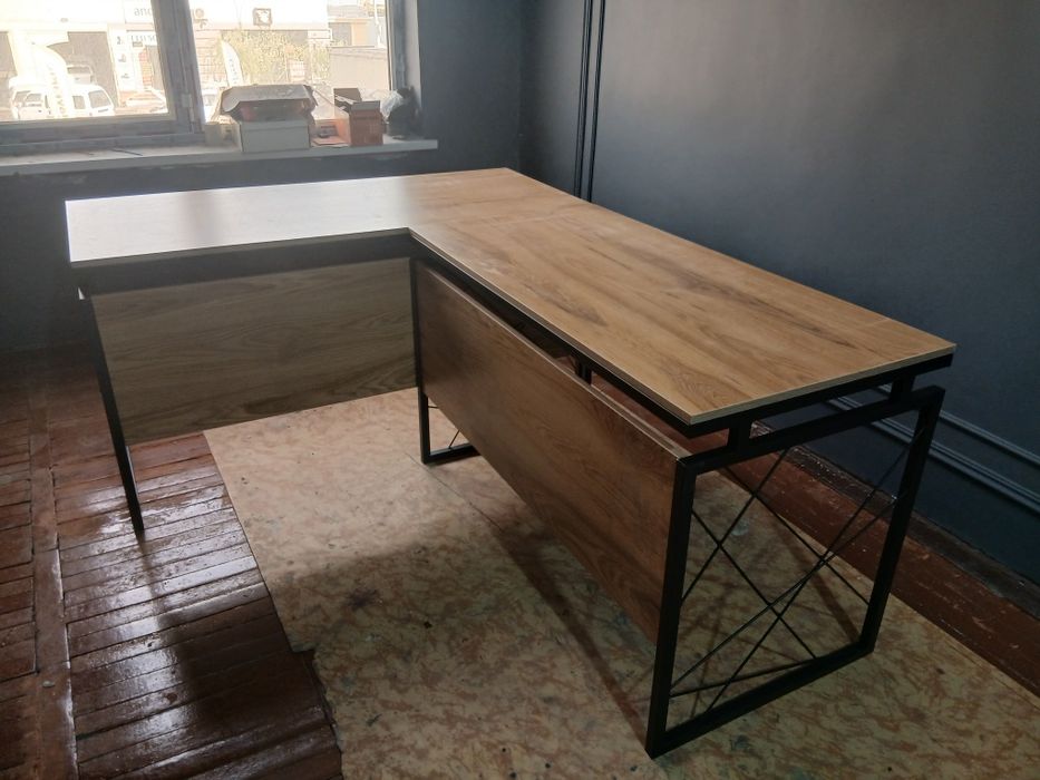 Укув марказлар учун парталар ва лофт стилдаги журнални столлар