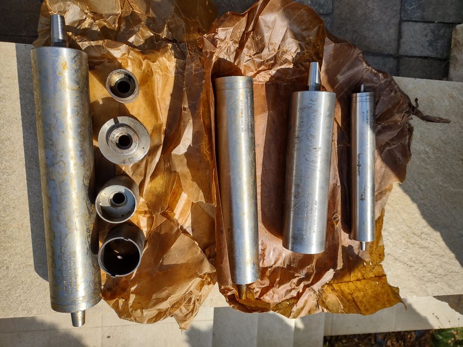 Broșă pentru mașini de rectificat