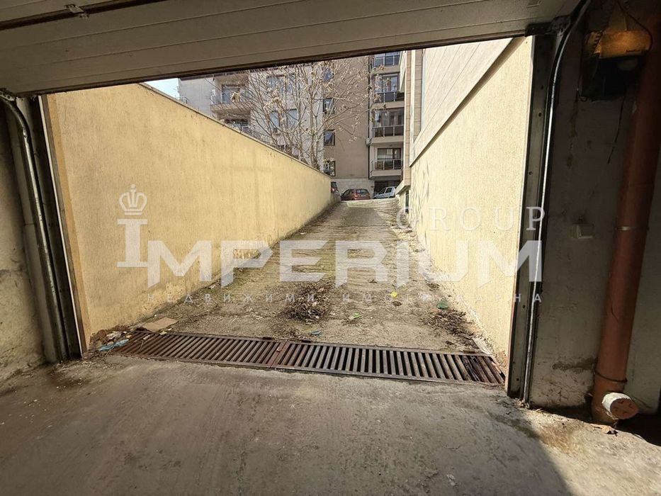 Двустаен обзаведен апартамент с ГАРАЖ под наем кв. Левски, гр. Варна