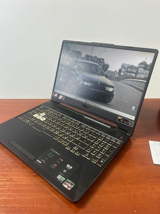 Супер мощный ноутбук...