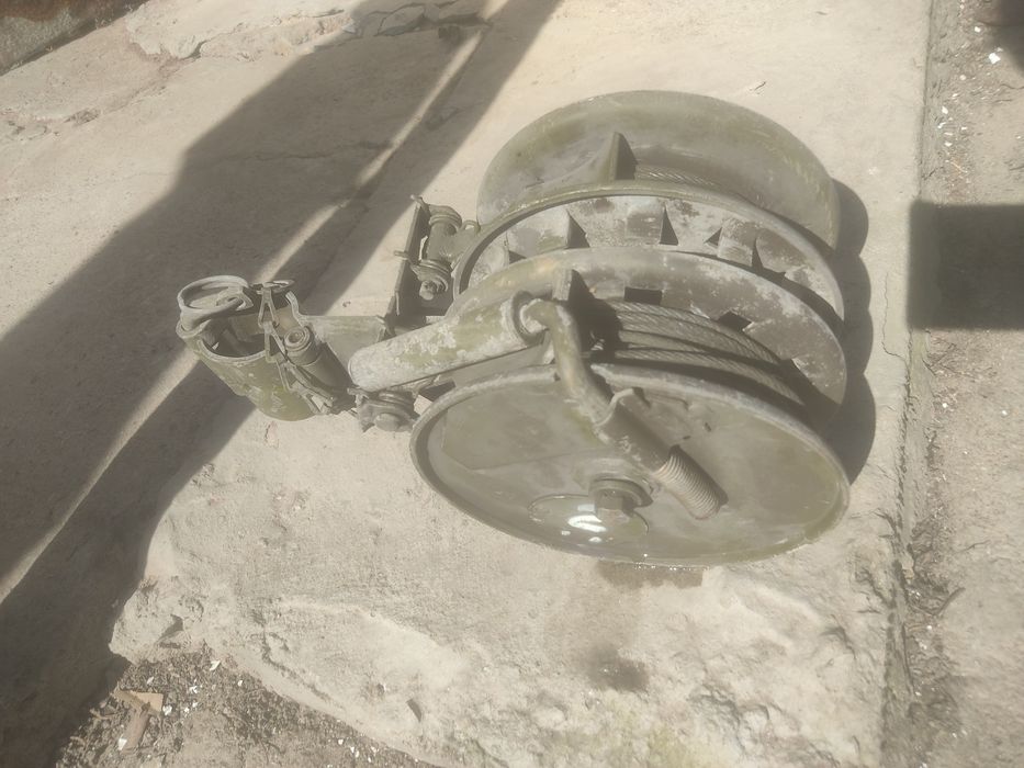 Лебедка 2 Барабана универсальная для фаркопа