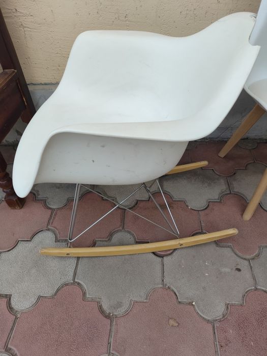 Продам кресло качалку