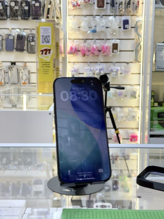 Продам iPhone 16 pro