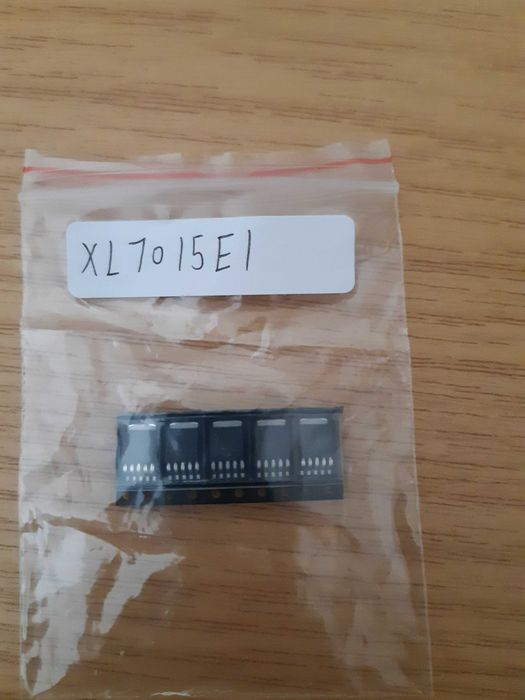 Circuit integrat convertor XL7015E1