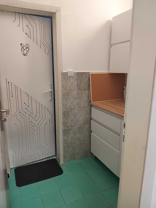 Дава се под наем Офис в Бургас, Възраждане - 25 кв.м за 255 € - Снимка #1