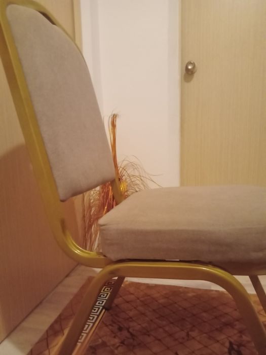 Стулья 2шт.офисные