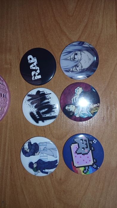 значки с разными изображениями