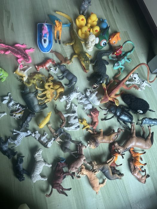 Оригинашни Барби и лот животни