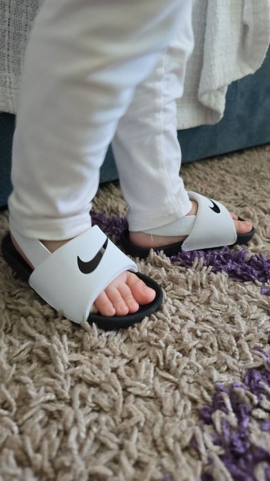 Sandale Nike nr 22