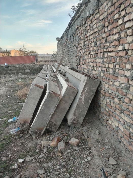 Железа бетоный балка
