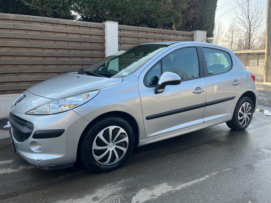 • Peugeot 207 • Km:119.000 reali •