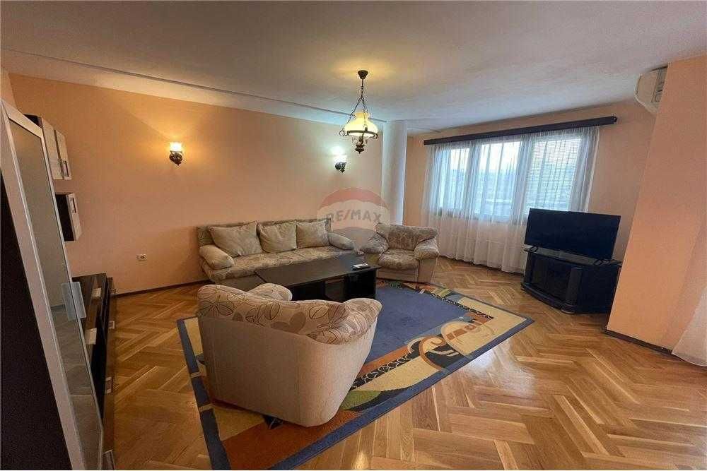 Дава се под наем Тристаен апартамент в Варна, Завод Дружба - 115 кв.м за 612 € - Снимка #1