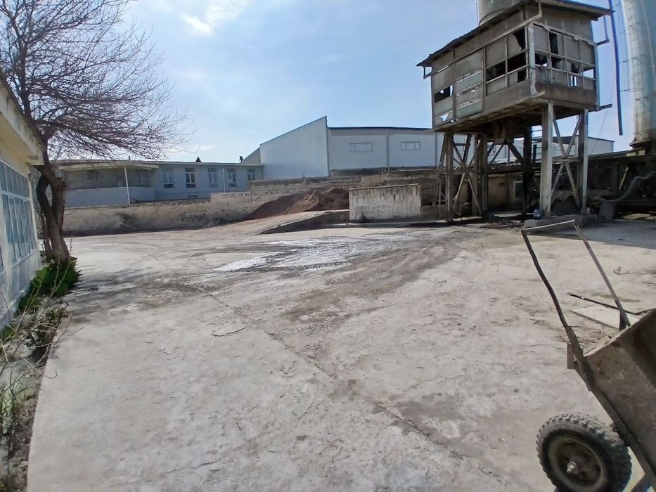Срочно продаётся БСУ бетонный завод 11 соток