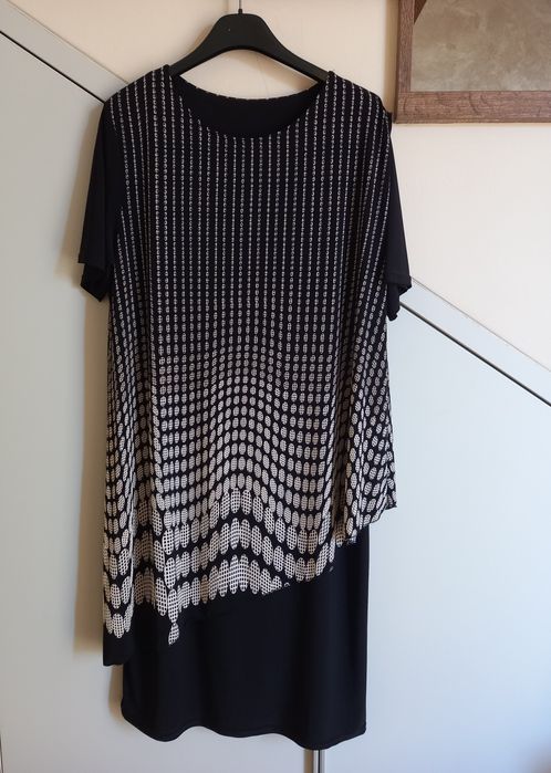 Rochie neagră elegantă