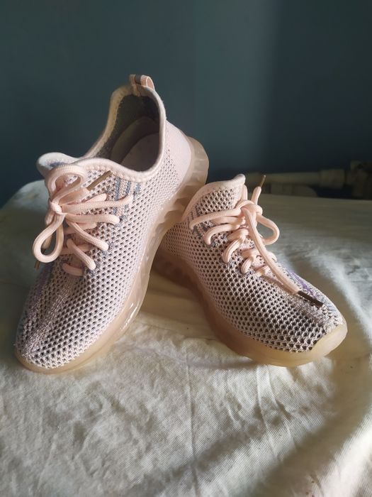 Yalangoch Alizee videosini tomosha qiling