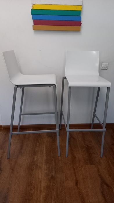 Scaun bar alb cu gri