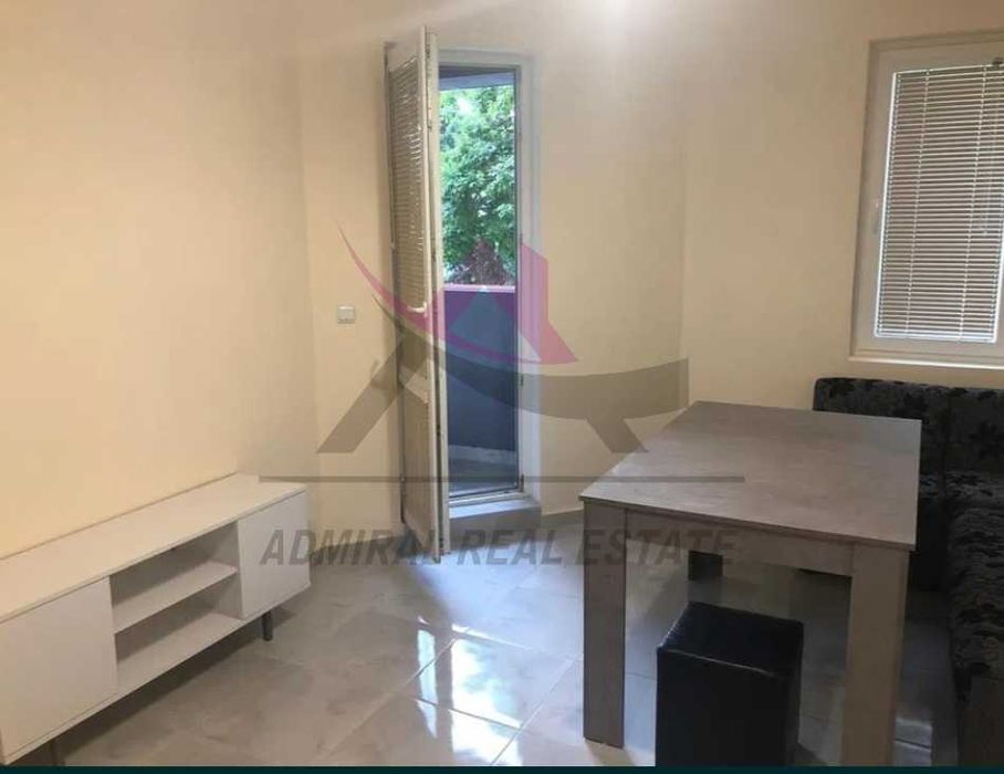 Дава се под наем Двустаен апартамент в Варна, Аспарухово - 50 кв.м за 348.84 € - Снимка #2