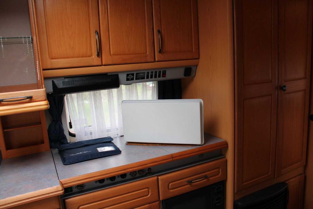 Каравана Hobby Prestige 495