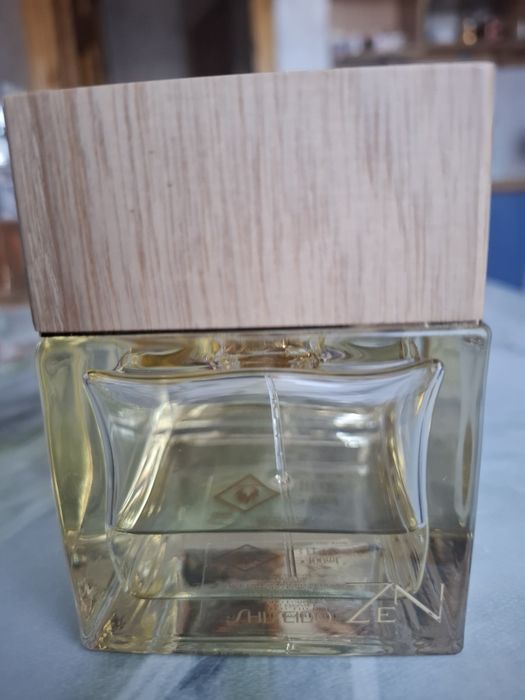 Продам оригинальный парфюм